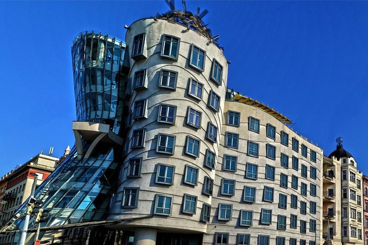 Da Monaco a Praga - Trasferimento privato porta a porta, autista locale di lingua inglese — 6