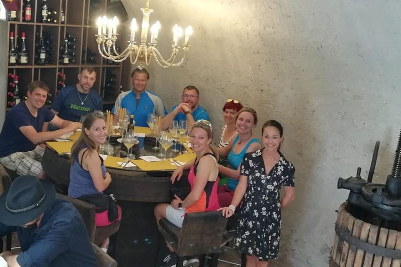 Grand tour della Valpolicella: focus Amarone, 2 Cantine e Pranzo — 3