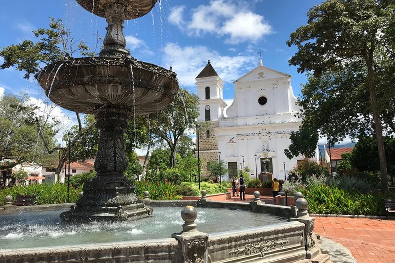 Tour privato alla città di Santa Fe de Antioquia e alla piantagione di caffè. — 6