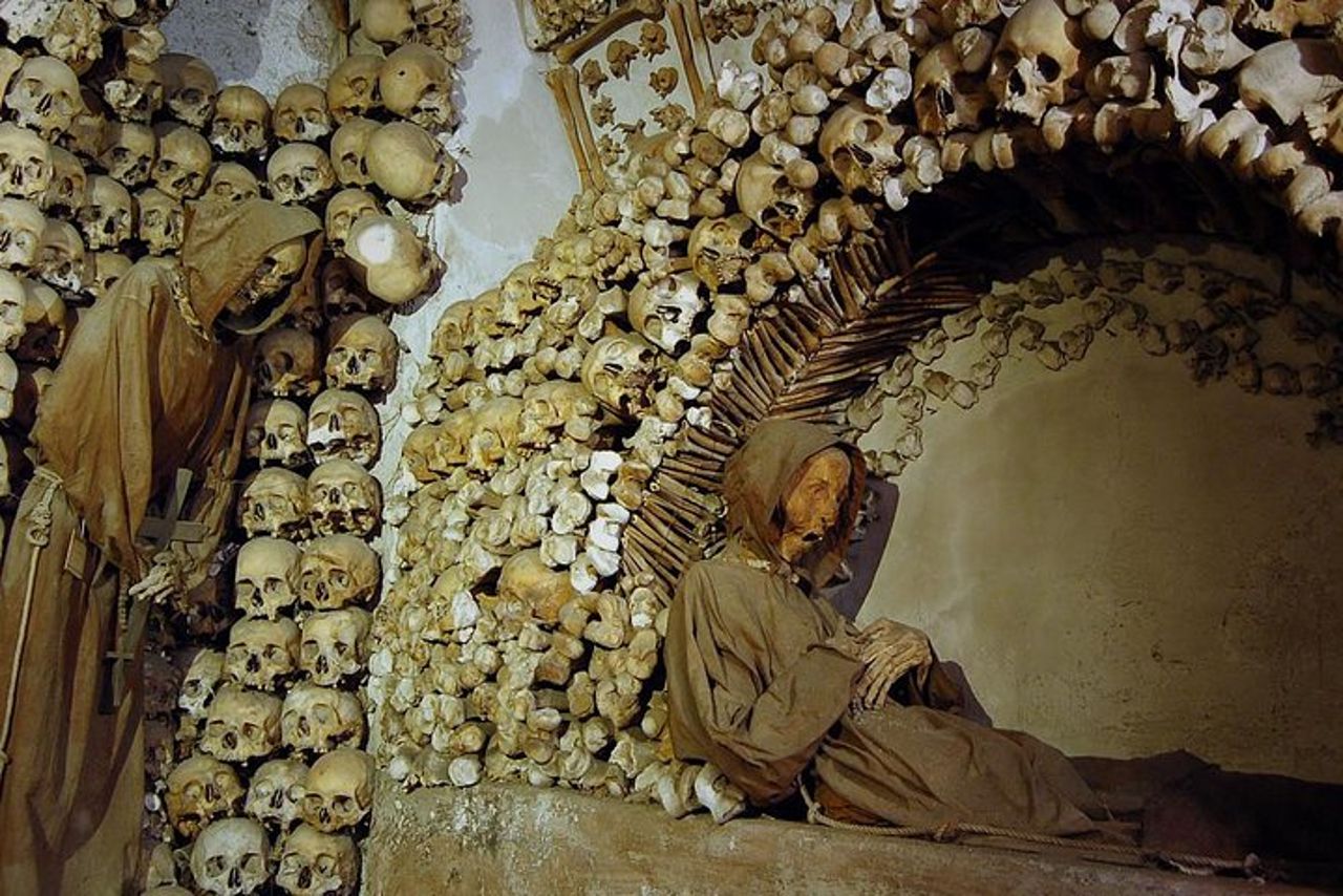 Unveil Rome: Crypts, Underground Aqueducts and Iconic Monuments