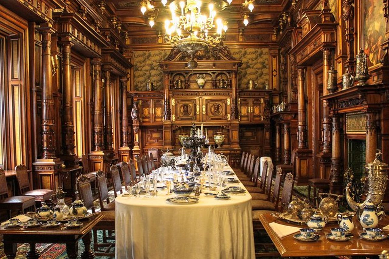 Castello di Peles, Castello di Bran (Dracula) e Cittadella di Rasnov da Brasov — 2