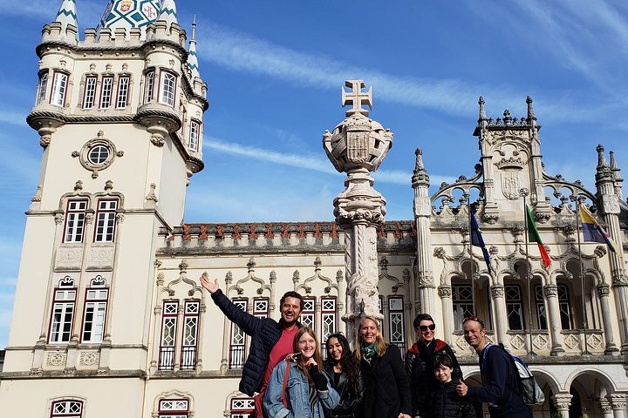 Da Sintra a Cascais: 2 palazzi, 4 siti, tour di 10 ore per piccoli gruppi — 8
