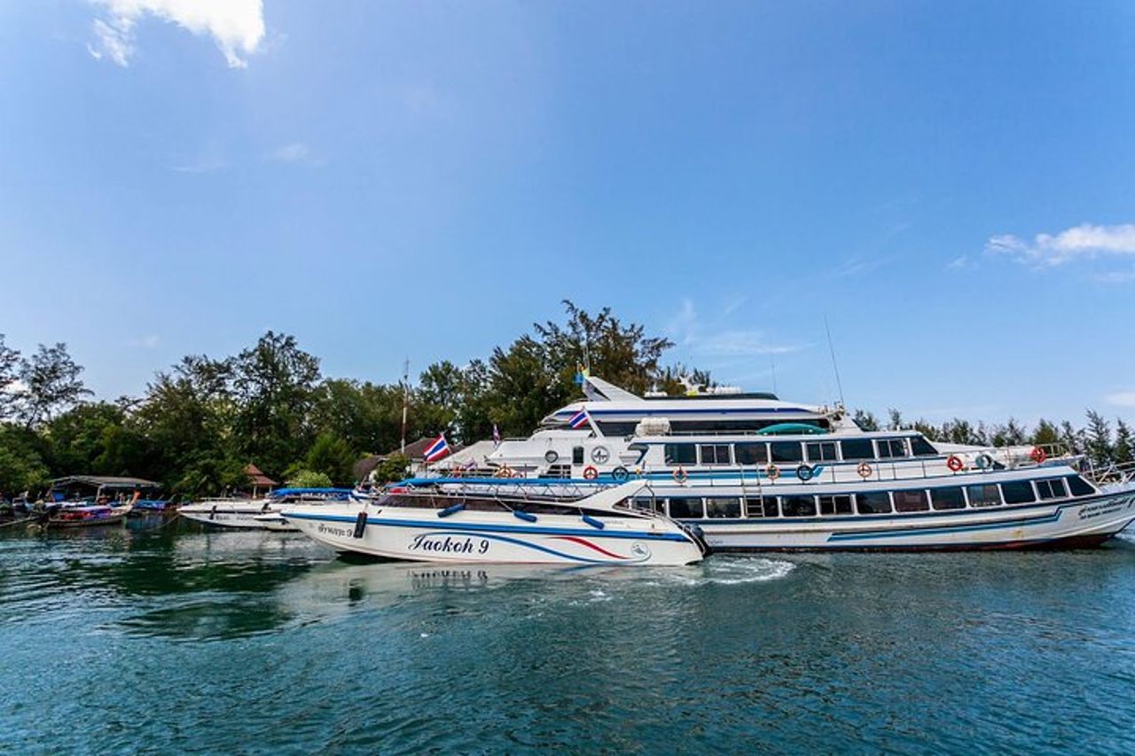 Koh Yao Noi a Railay Beach a Koh Yao Sun Smile Speed Boat — 5