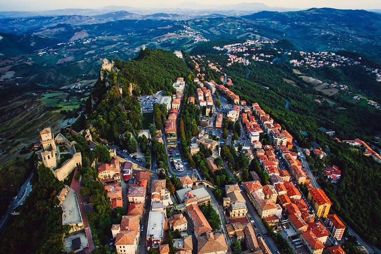 San Marino Highlights : Monte Titano, Torre della Guaita e Città Vecchia — 3