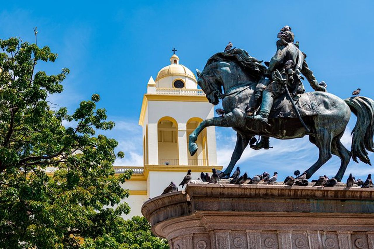 Real City Tour San Salvador: Centro Storico e Parco Boqueron — 5