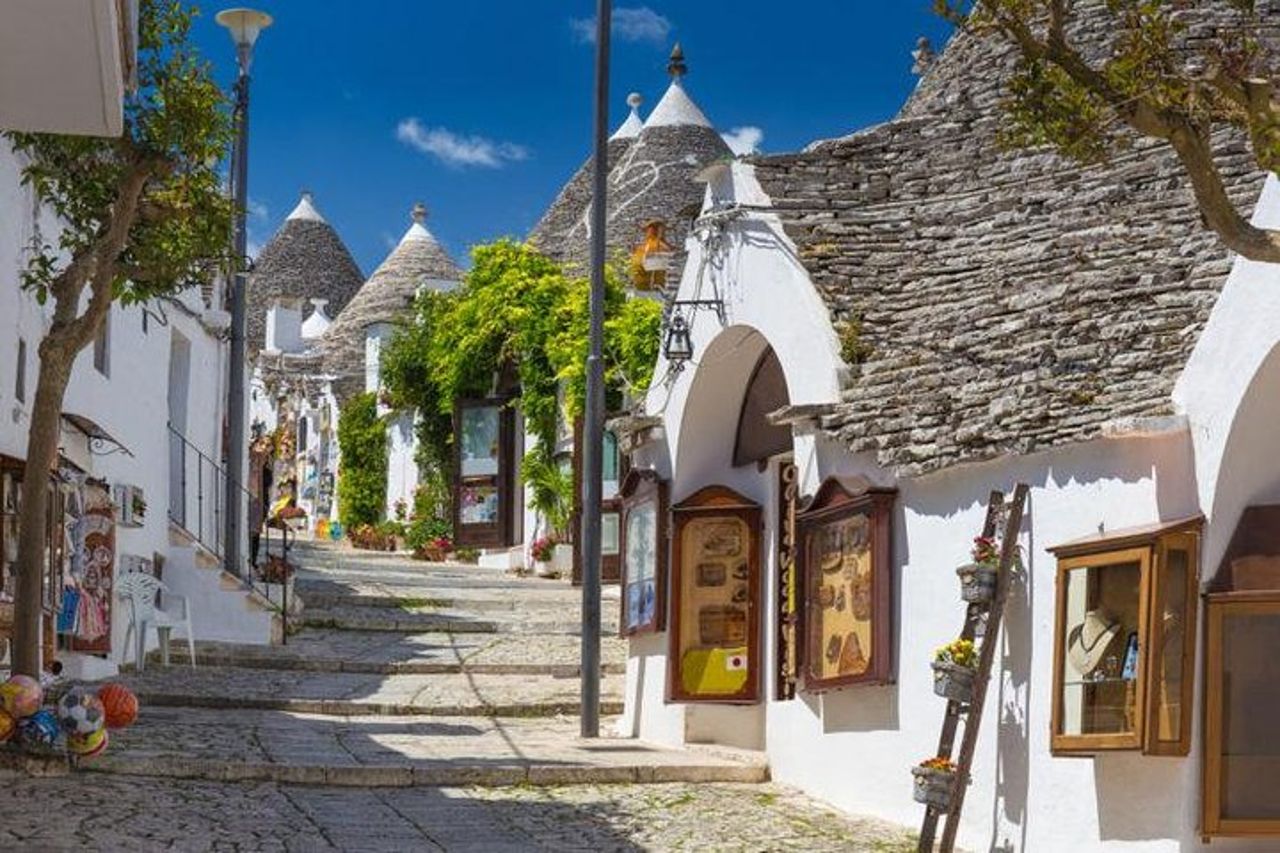 Alberobello guided tour & Dairy GUIDED TOUR With soft Lunch &