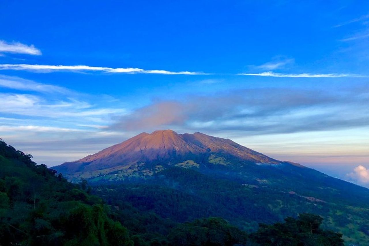 Esplora l'iconica Irazú e i vulcani nascosti di Turrialba con un locale — 5