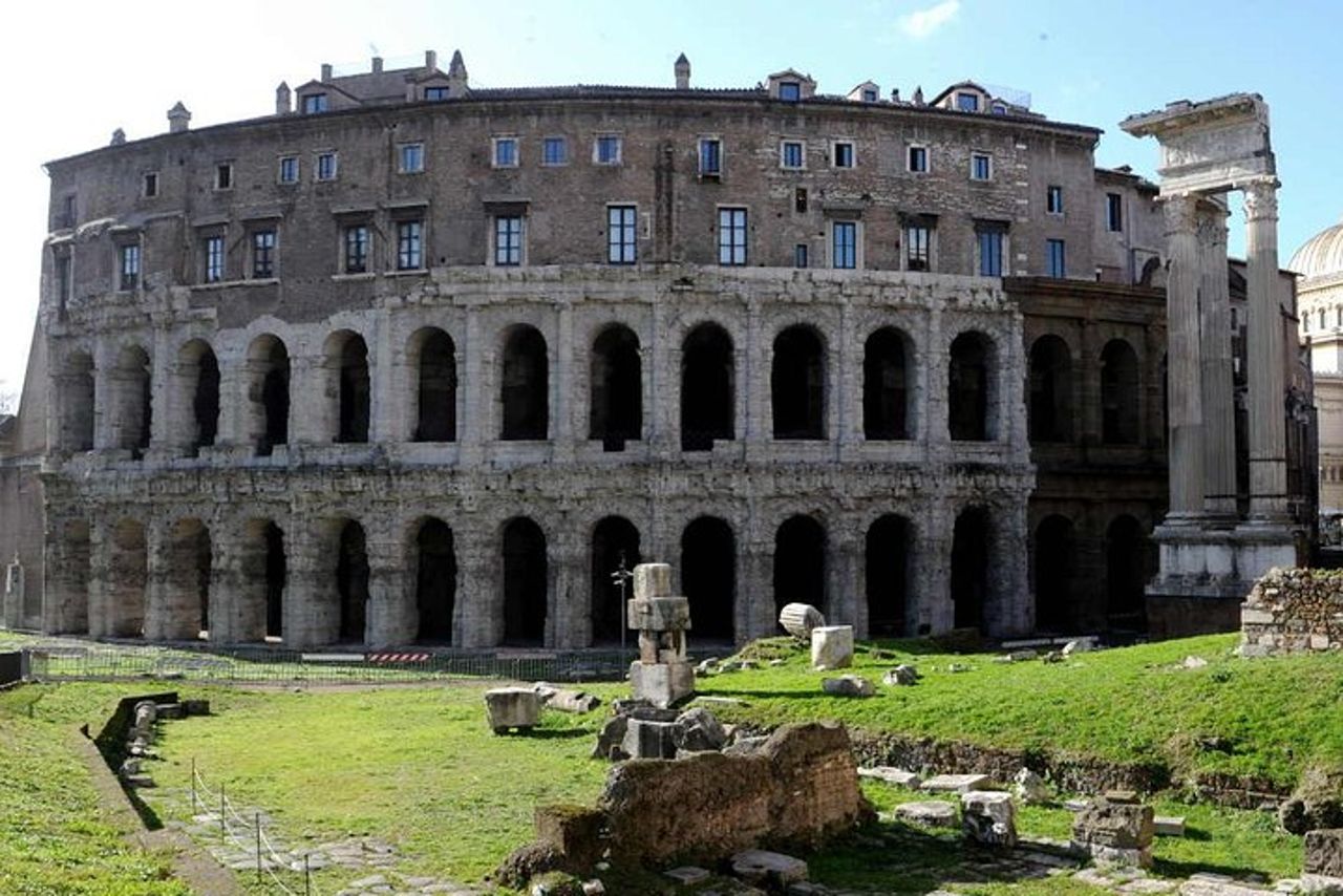 Unveil Rome: Crypts, Underground Aqueducts and Iconic Monuments — 7
