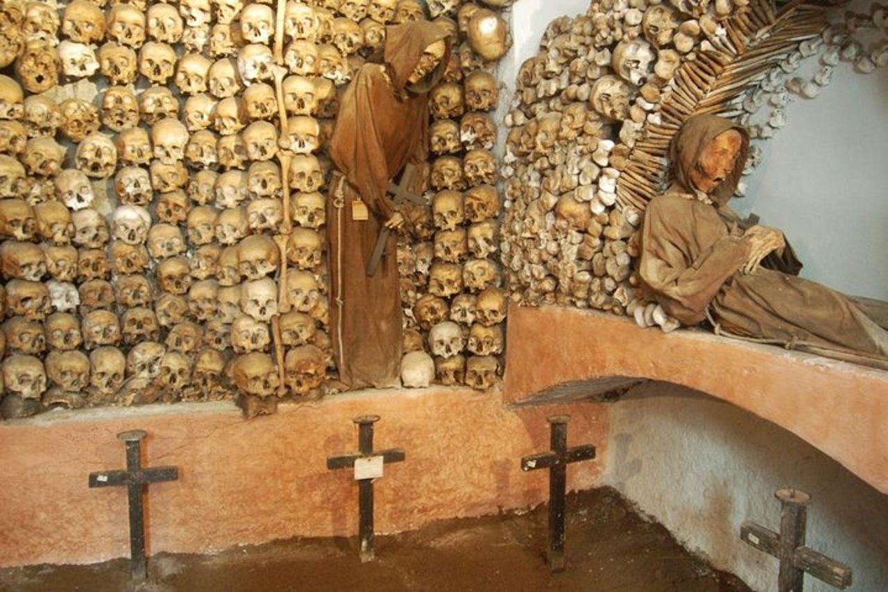 Unveil Rome: Crypts, Underground Aqueducts and Iconic Monuments — 9