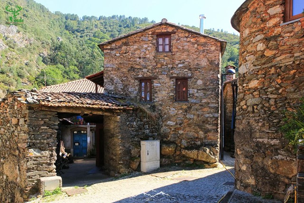 Villaggi di scisti sul monte Lousa — 5