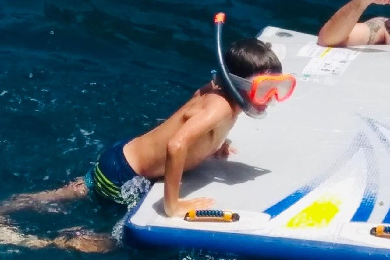 Passeggiate Attraverso La Costa Brava In Un Grande Catamarano Con Buffet-barbacoa E Bagno — 9