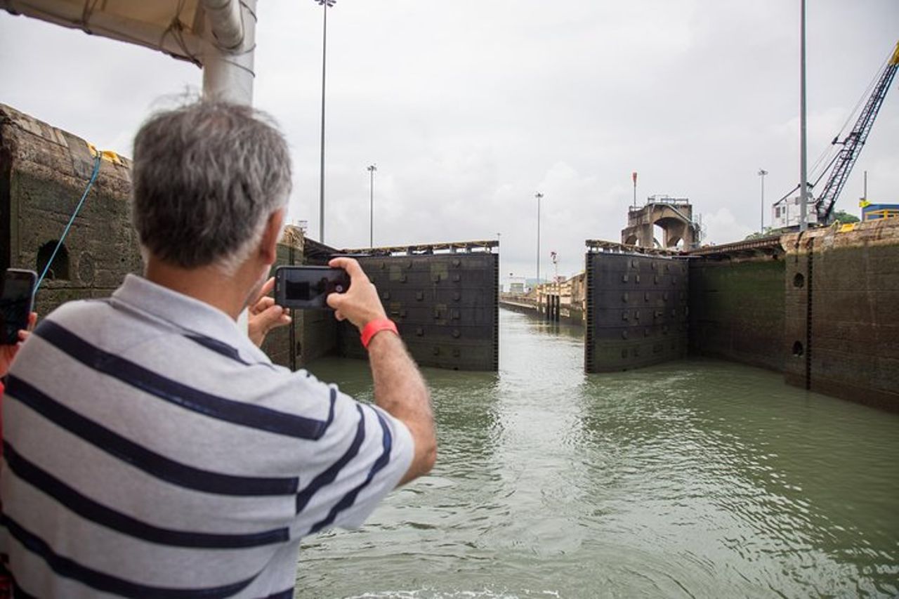 Tour parziale del canale di Panama - direzione Northbound — 7