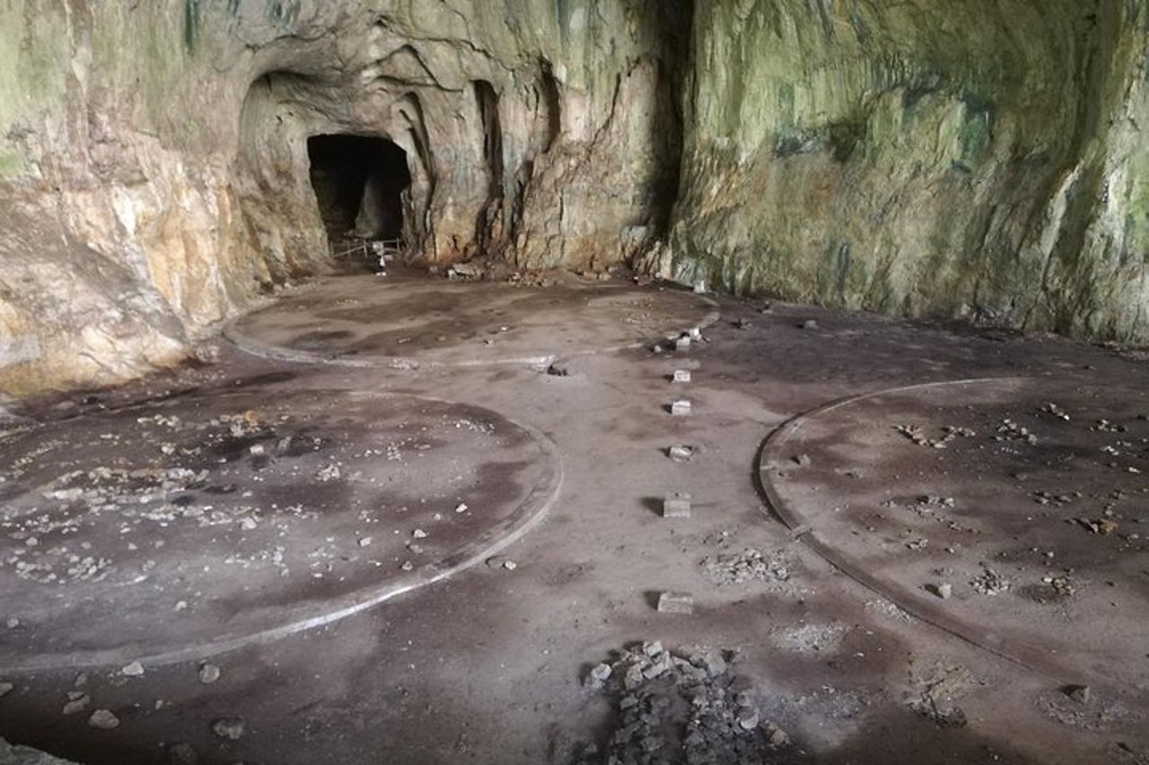 Tour a Lovech, grotta di Devetaki e cascate di Krushuna — 5