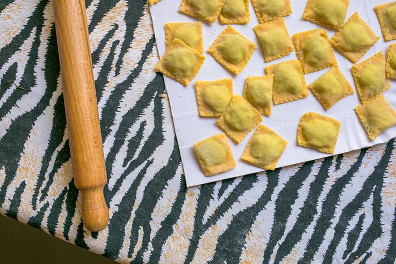 Tour del mercato per piccoli gruppi e lezione di cucina a Trento — 6
