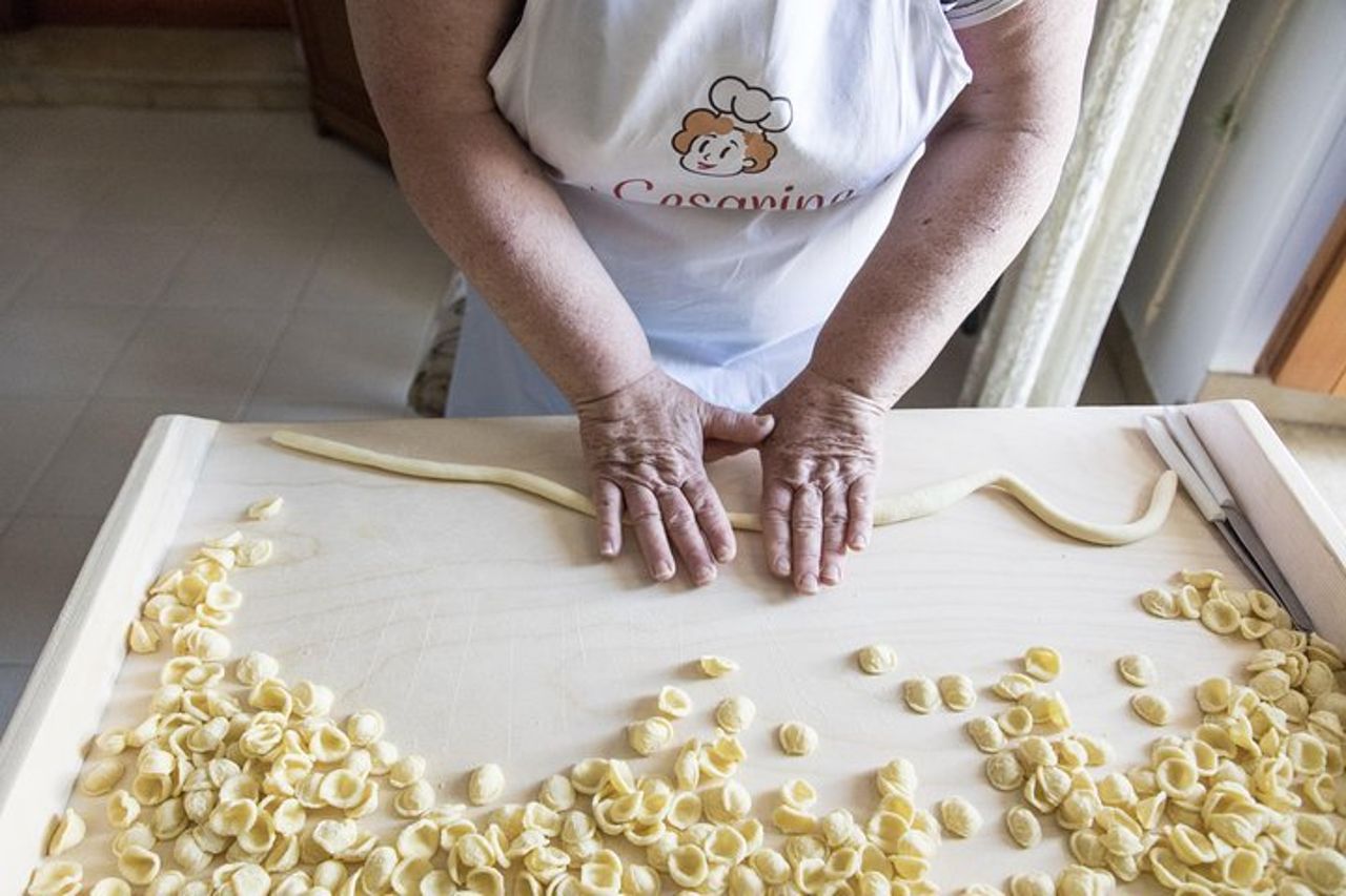 Alberobello : Lezione di pasta e tiramisù in una casa locale di Cesarine — 3