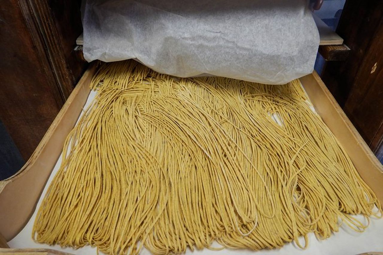 Condividi Pasta Love: pasta per piccoli gruppi e classe Tiramisu ad Asti — 2