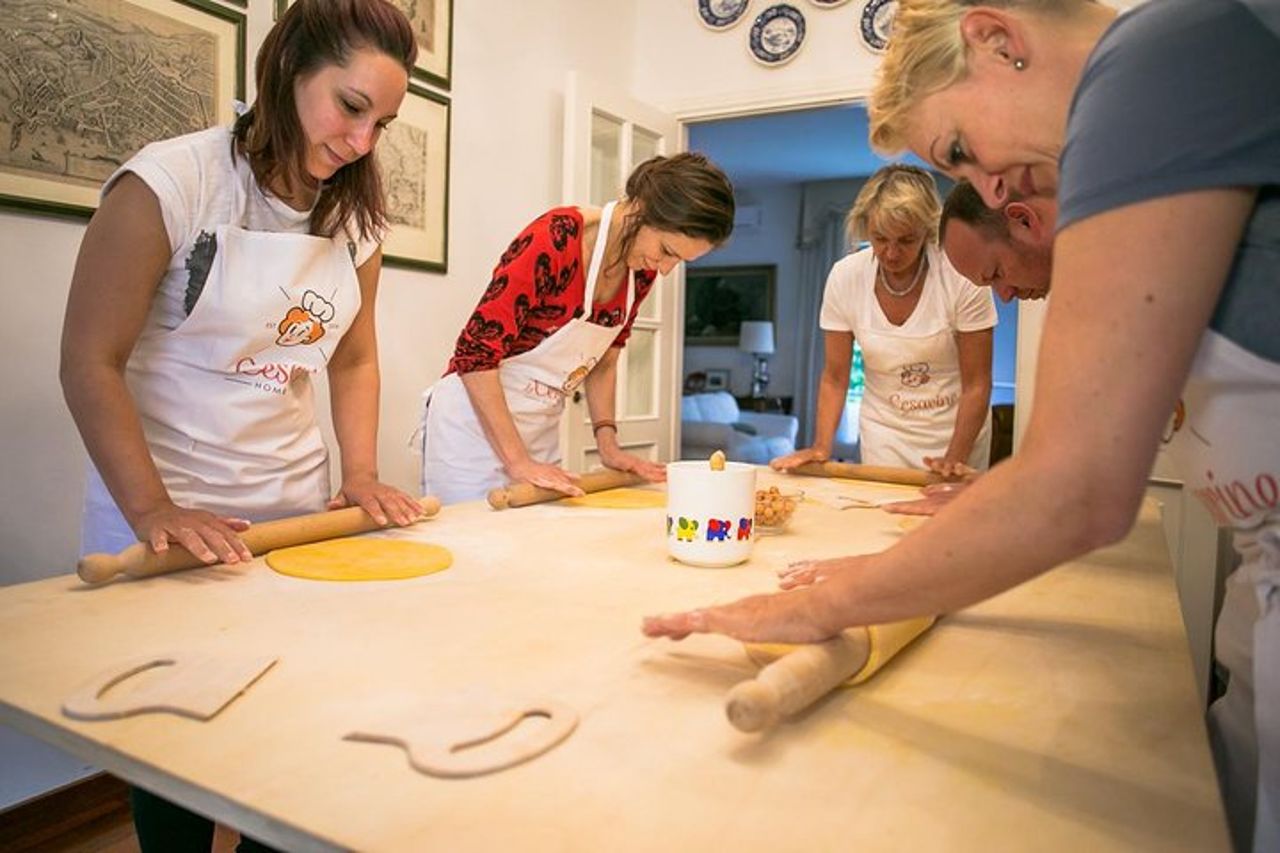 Tour del mercato per piccoli gruppi e lezione di cucina ad Asti — 6