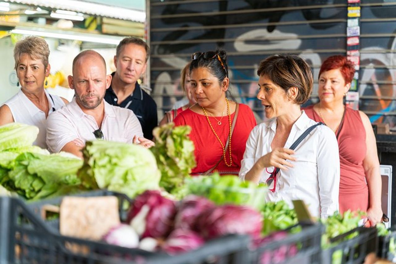 Tour del mercato per piccoli gruppi e lezione di cucina a Terni — 5