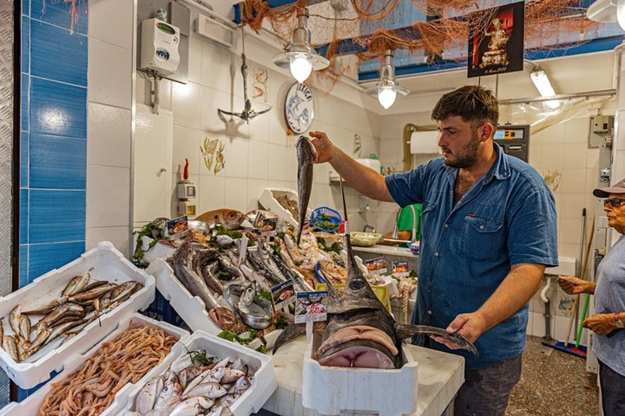 Tour del mercato per piccoli gruppi e lezione di cucina a Camogli — 2