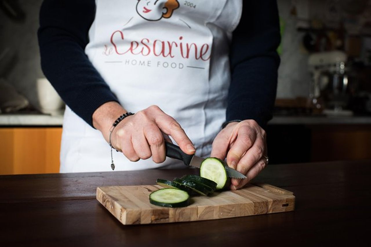 Tour del mercato per piccoli gruppi e lezione di cucina a Gubbio — 4