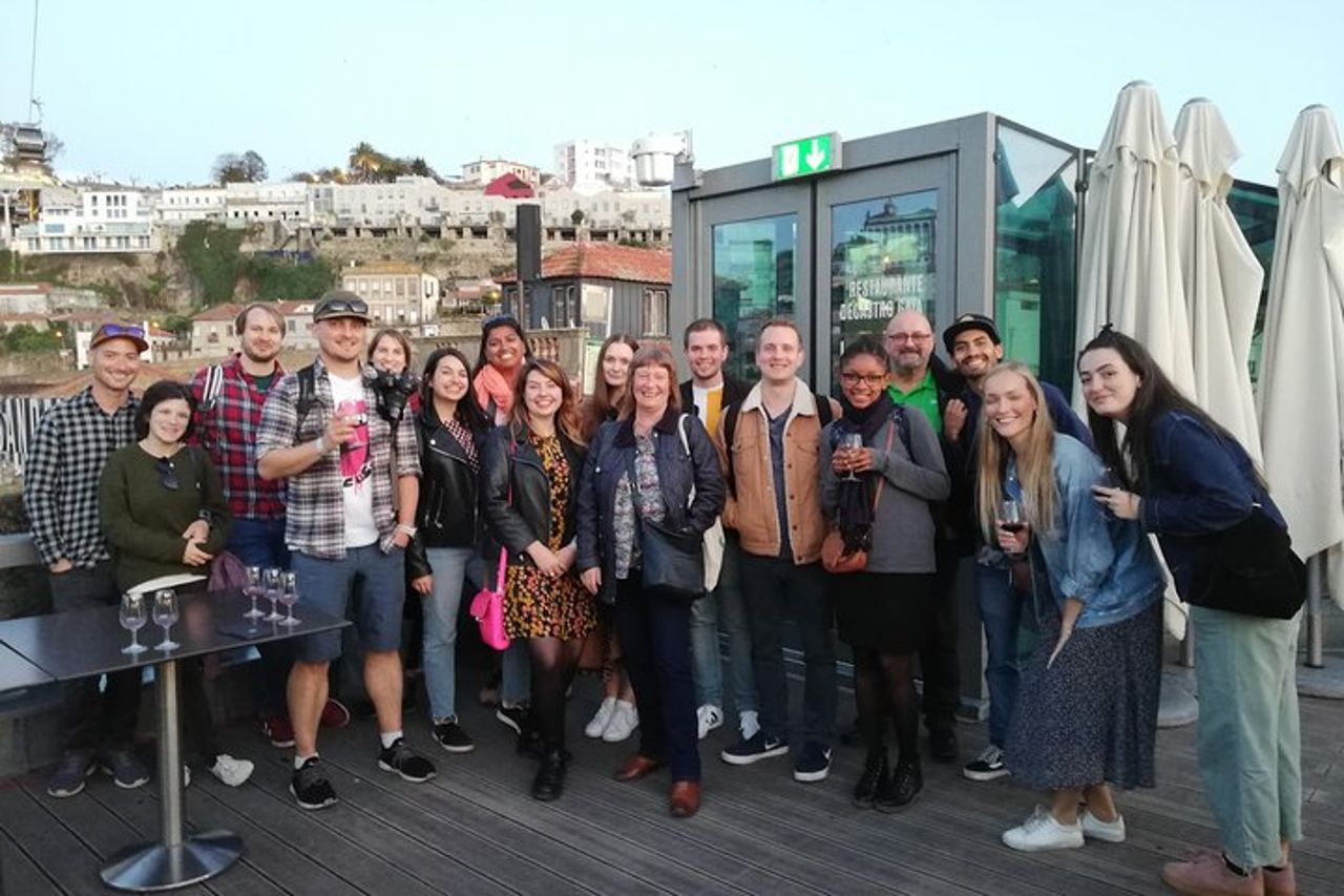 Tour dei Port Wine Lodges con 7 degustazioni di vino di Porto (Inglese) — 7