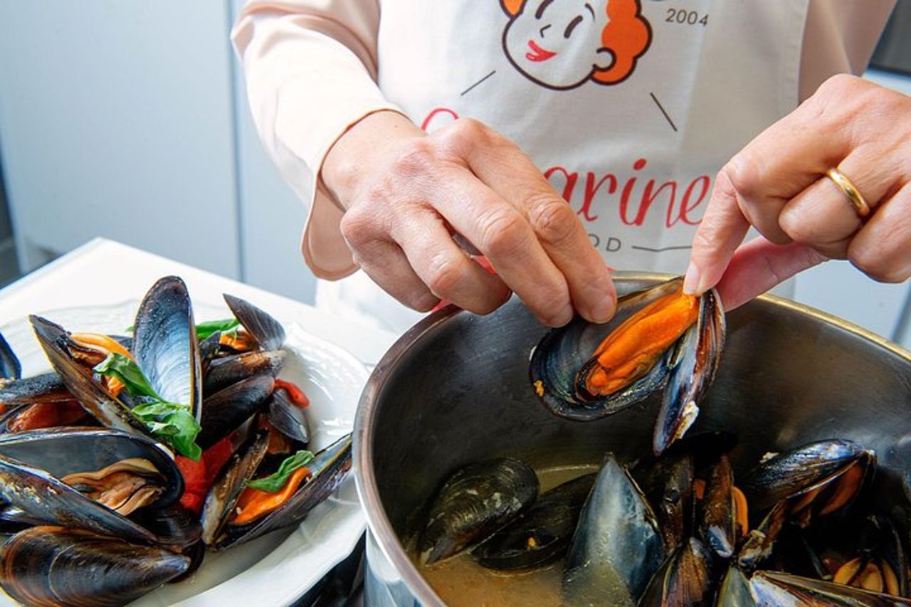 Tour del mercato per piccoli gruppi e lezione di cucina a Marsala — 2