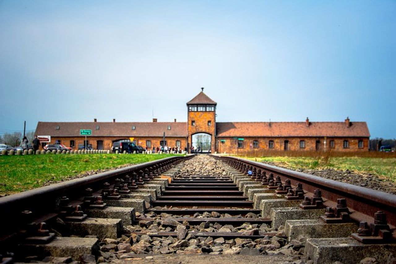 Auschwitz-Birkenau e miniera di sale con trasporto privato — 2