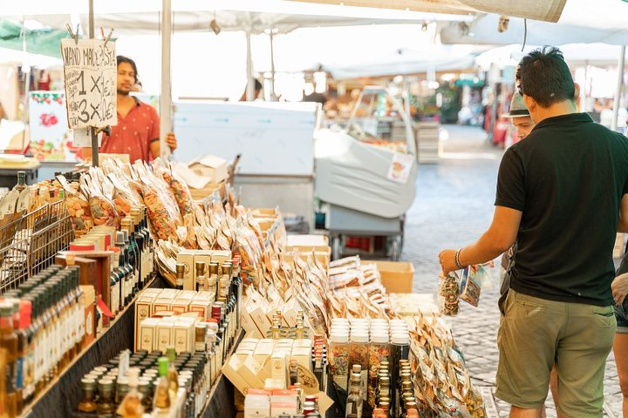 Tour del mercato per piccoli gruppi ed esperienza culinaria presso una casa di Cesarina a Todi