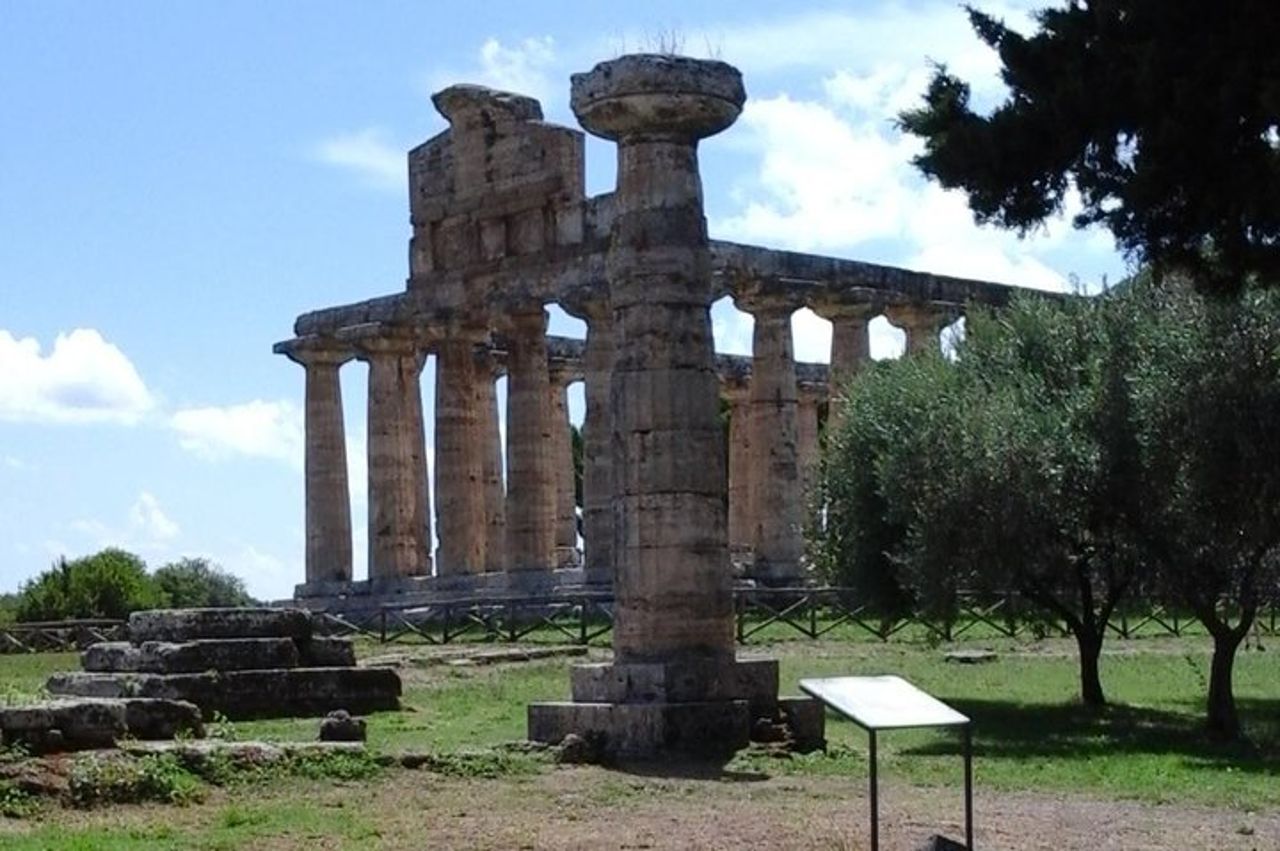 Da Castellabate Paestum Templi Bufala Mozzarella degustazione vini — 3