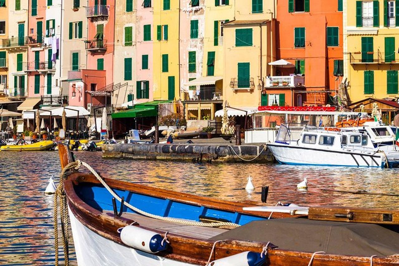 Tour privato delle Cinque Terre in minivan ed escursione costiera da Livorno — 7