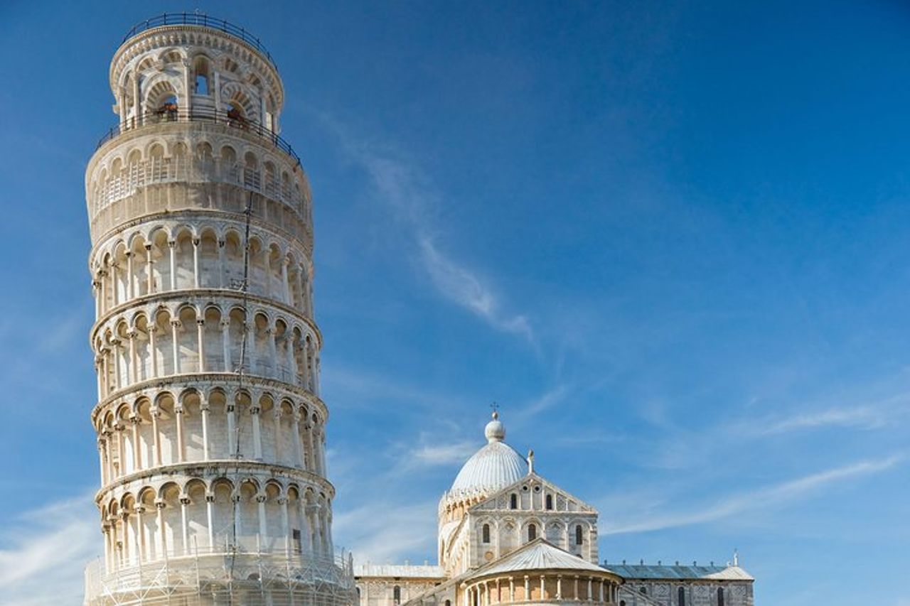 Escursione a terra privata di un giorno intero alle Cinque Terre e a Pisa dal porto di Livorno — 7