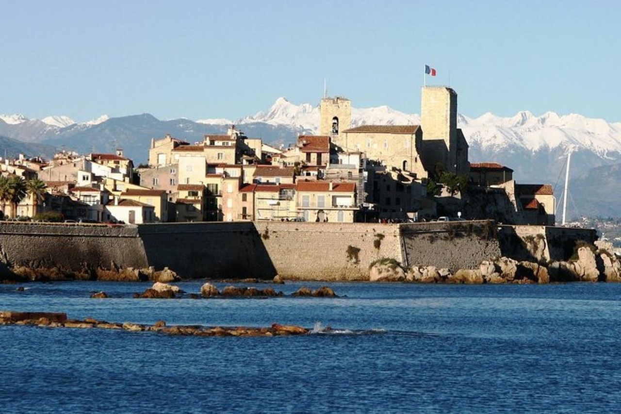 Tour privato di mezza giornata a Cannes, Antibes e St Paul de Vence — 2
