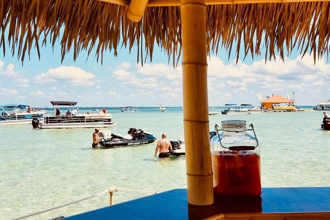 Original Cruisin' Tikis 3 ore Crab Island Sandbar Adventure — 6