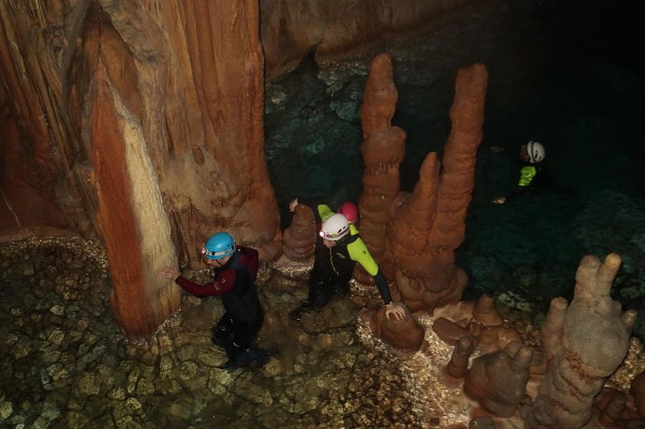 Avventura nella grotta d'acqua di Cala Romantica — 8