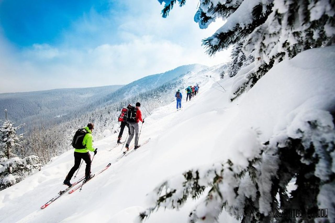 8 ore di viaggio skitour nei Monti Tatra per avanzati — 2