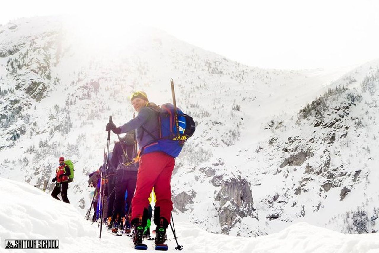 8 ore di viaggio skitour nei Monti Tatra per avanzati — 4