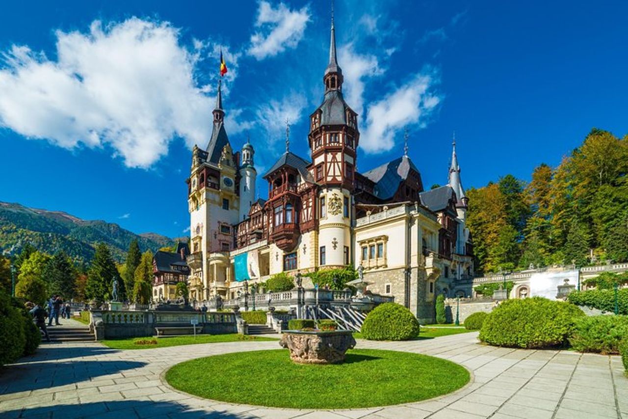 Castello di Peles, Castello di Bran (Dracula) e Cittadella di Rasnov da Brasov — 9