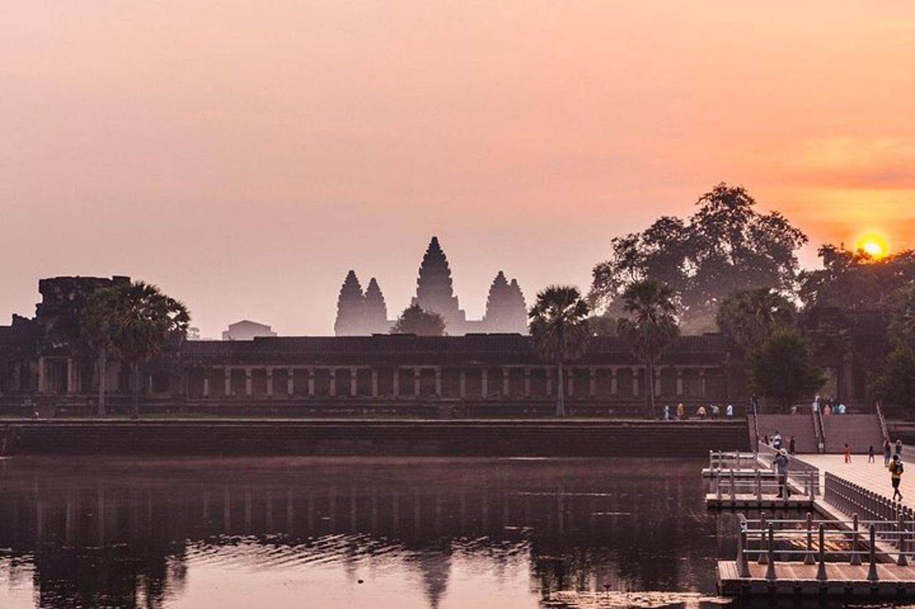 Tour all'alba per piccoli gruppi di Angkor Wat da Siem Reap — 5