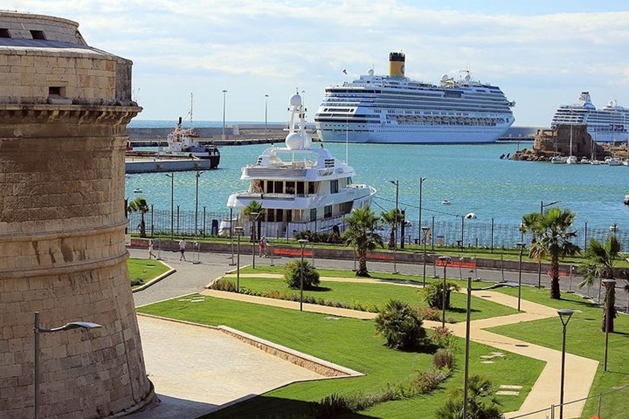 Trasferimento privato di lusso dal porto di Civitavecchia all'aeroporto di Fiumicino — 4