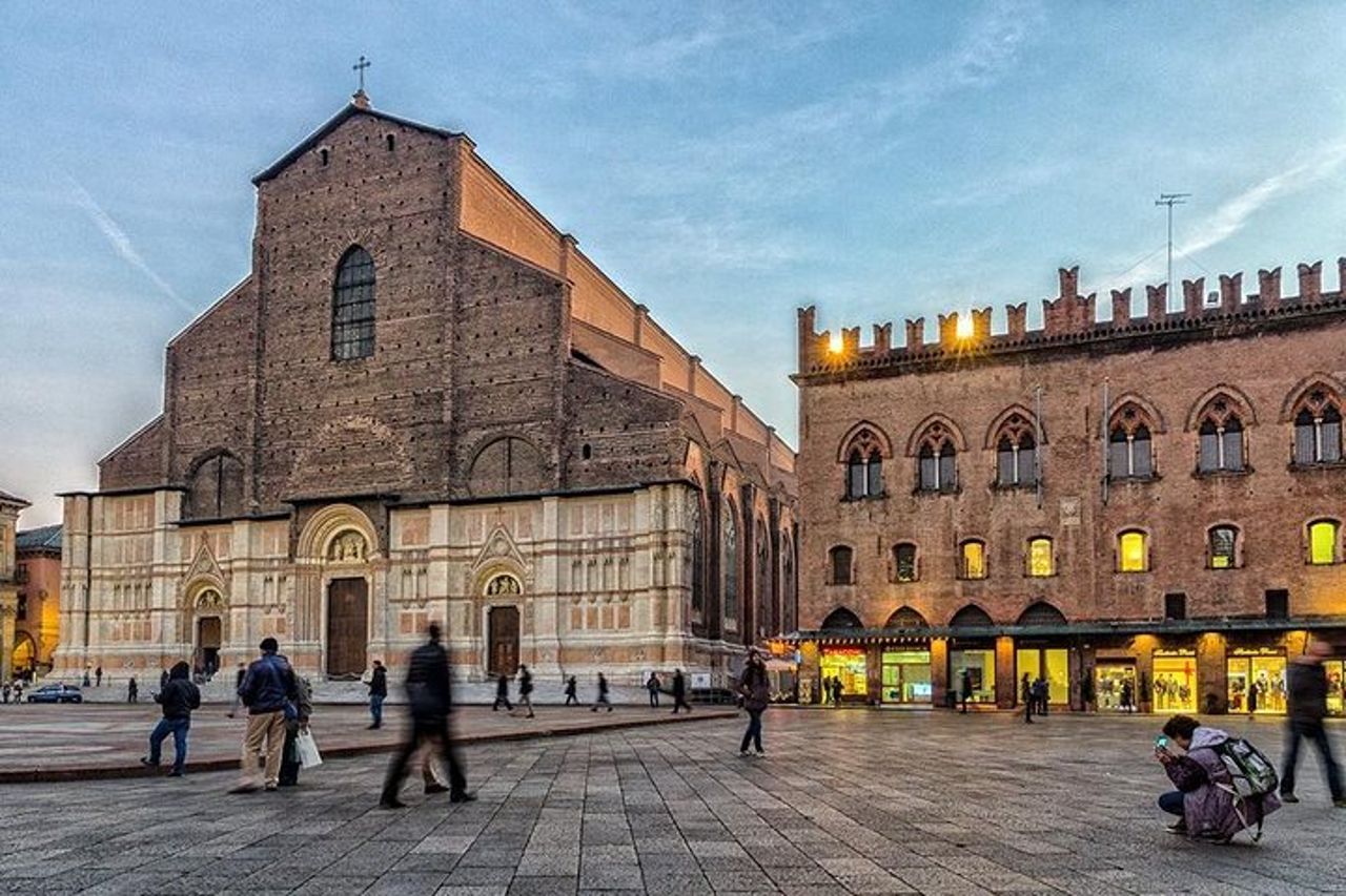 Bologna City Walking Tour — 4