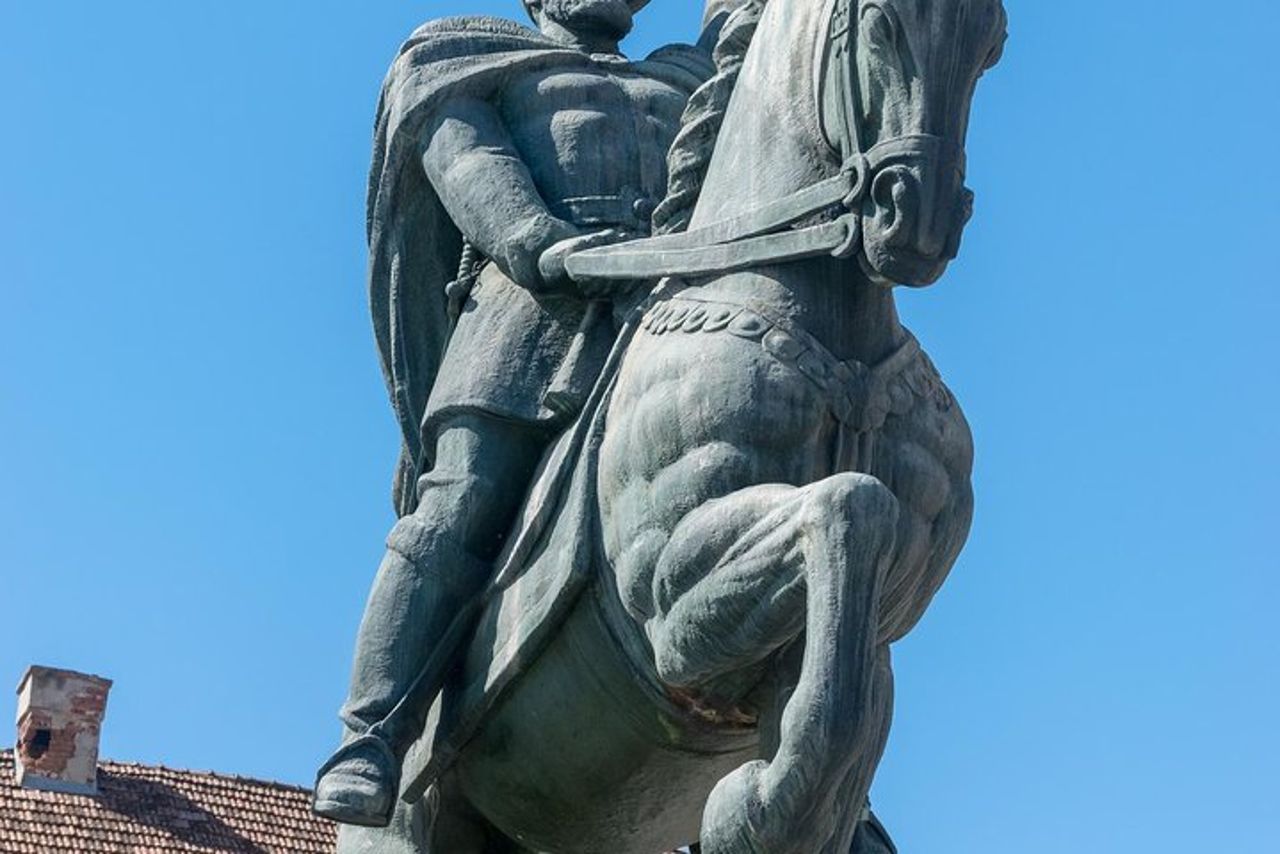 Tour a lume di candela di Alba Iulia - Esperienza all'aperto — 5