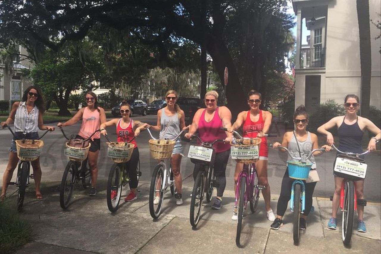 Tour storico in bici di Savannah e Keep Bikes After Tour — 7