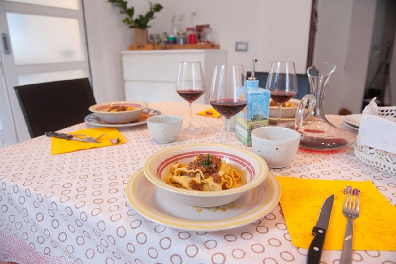 Corso di cucina privato presso una Cesarina's Home a Castellina in Chianti — 6