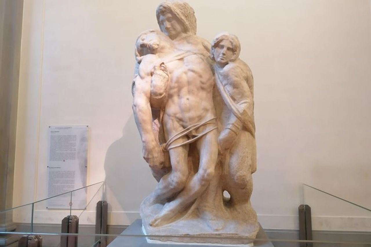 Visita guidata "salta la fila" all'Accademia: i segreti di David e oltre — 9