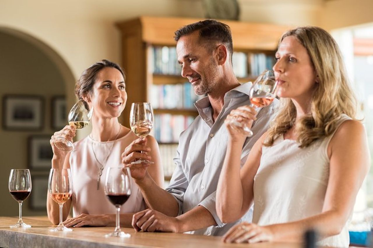 Alba in 3 Wines: degustazione di vini esclusivi con abbinamento di esperti e cibo — 2