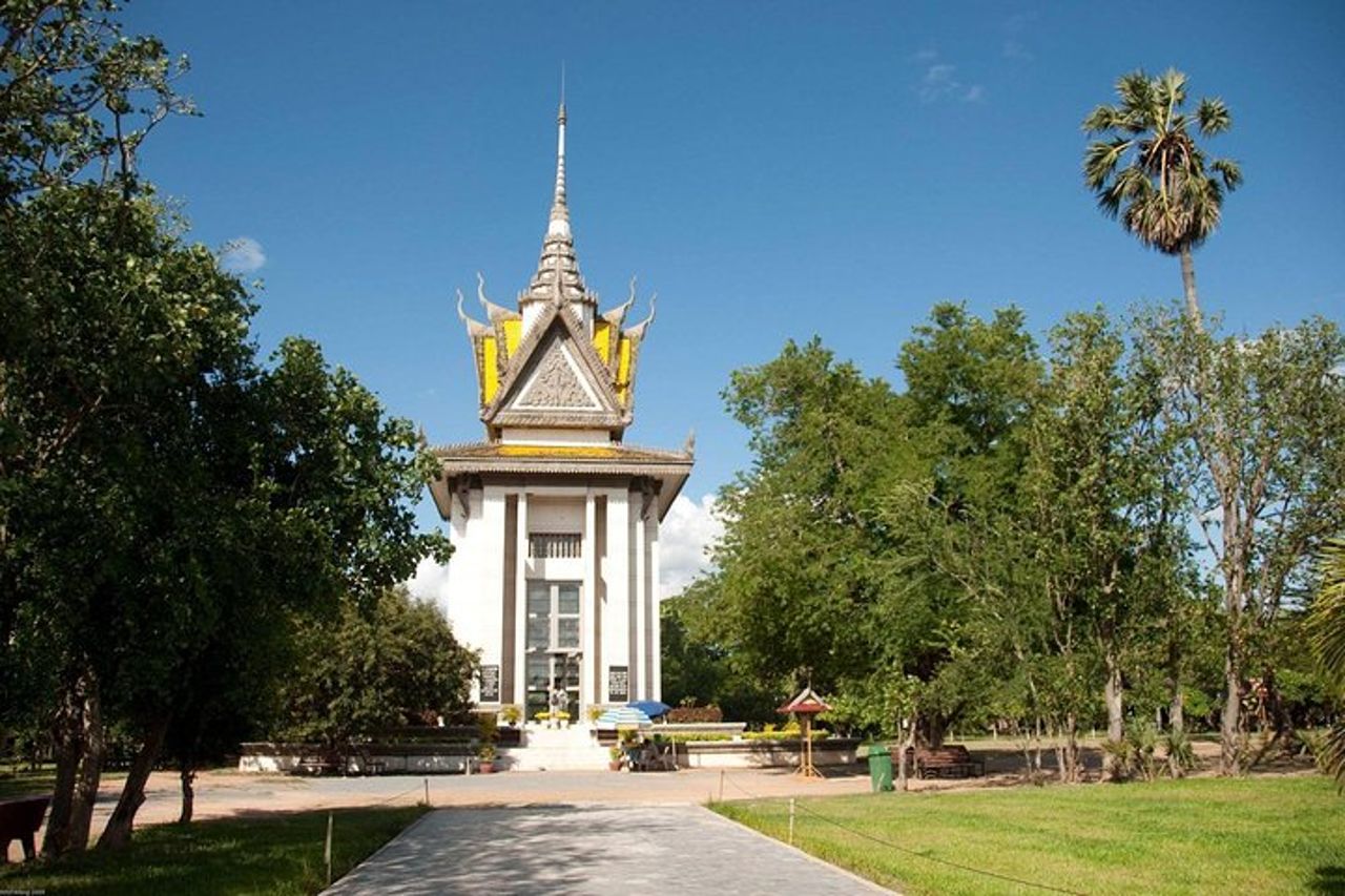 Mezza giornata privata al campo di sterminio e al museo genocida S21 di Phnom Penh — 4