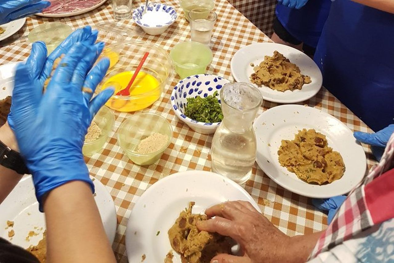 "Cibo e Cultura" Un tour culturale dall'Osteria da Pillucciu — 5