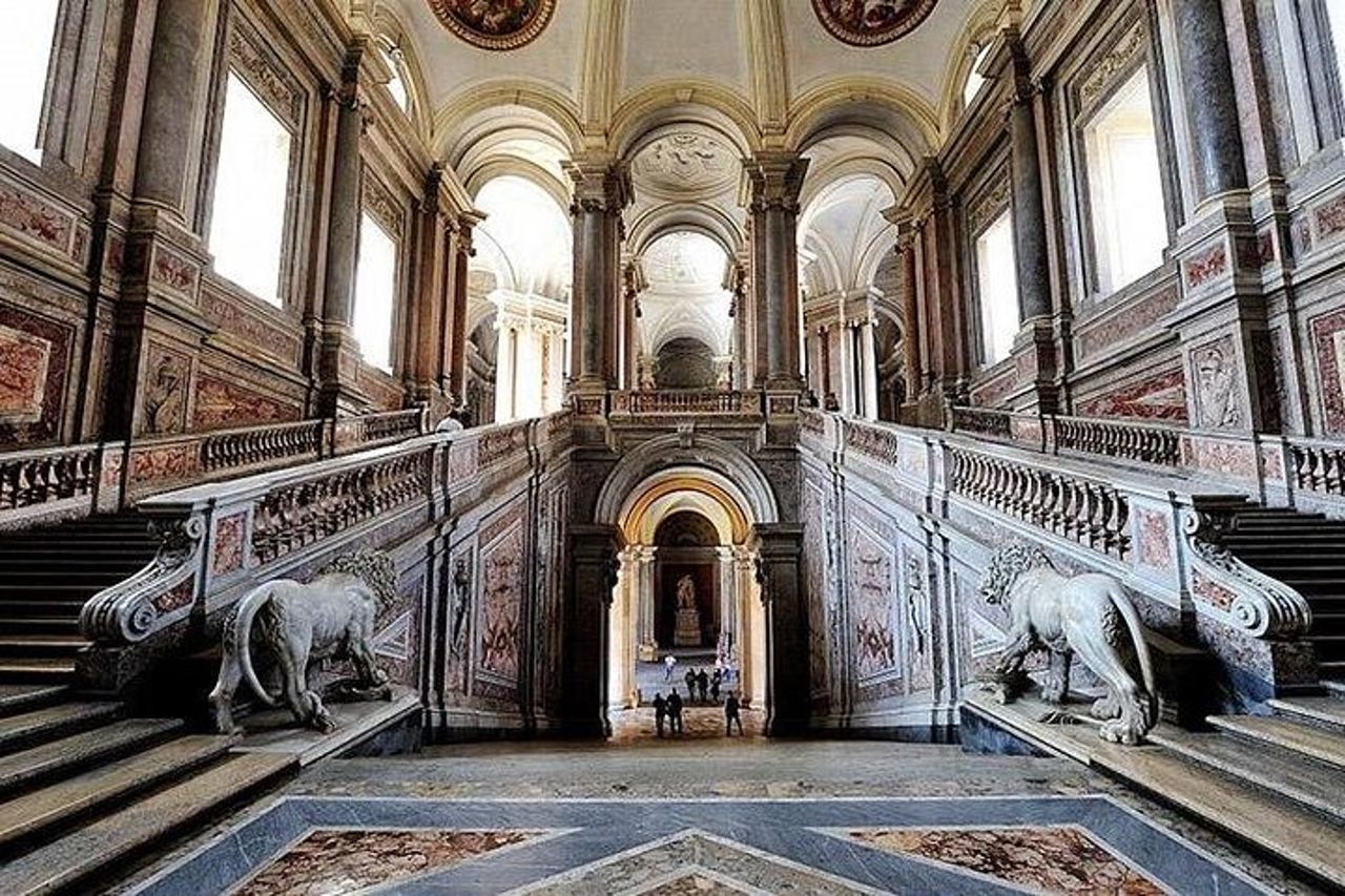 Il Palazzo Reale di Caserta: Tour Guidato con il tuo Storico dell'Arte — 2