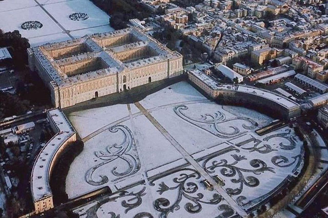 Il Palazzo Reale di Caserta: Tour Guidato con il tuo Storico dell'Arte — 4
