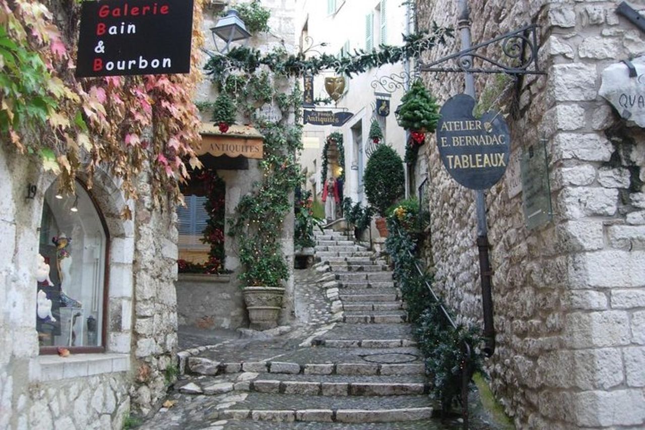 Escursione a terra a Grasse, Antibes e St Paul de Vence da Cannes — 5
